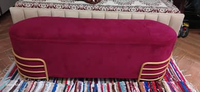 it's a bed room setti