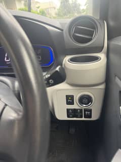 Like new car good condition 10*10