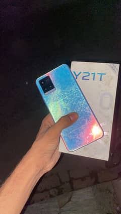 Y21