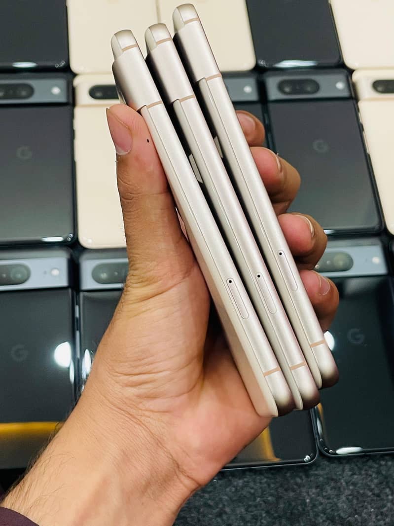 Google Pixel 8 4