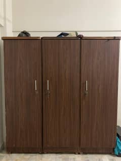 3 door almari urgent sale