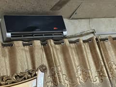Kenwood 1 ton split ac good condition chalti halat ma ha