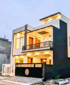 7 Marla Luxurious House Available For Rent