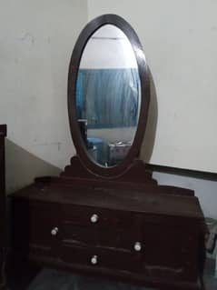 Dressing table