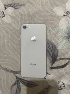 iPhone 8 (64GB)