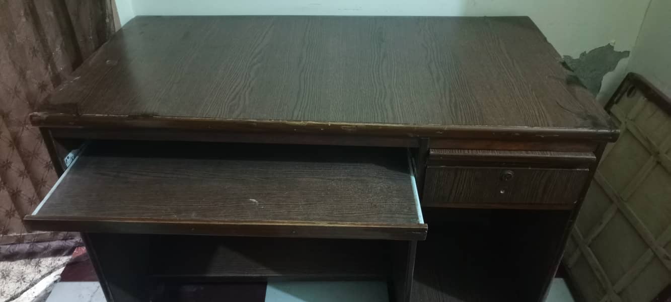 Offce table+computer table 0