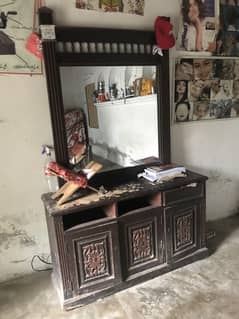 Sengar table for beautician