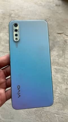 vivo s1 pta approve box charging ka sath only miner sa glass break ha