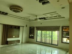 1 kanal Tile Floor upper portion available for rent