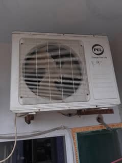 2 season chala hoa hai bilkul sahi condition main hai. 1 ton inverter