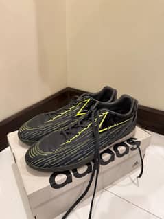 Football shoes
