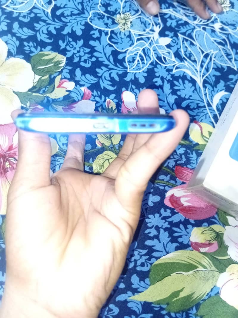 New condition mobile use redmi 9 c mobile 5