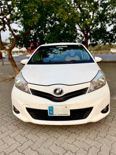 Toyota Vitz {2013}
