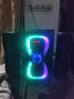 Multimedia Speaker System