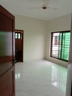 10 Marla lower portion barnd new rent out