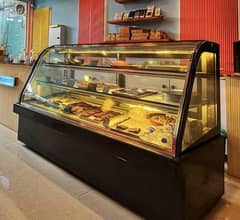 Commercial cake display chiller