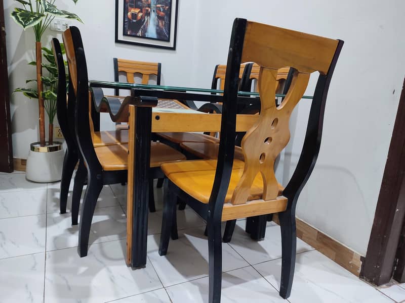 Designer's Imported Dinning Set  To  Improve The Class Of Your Home 2