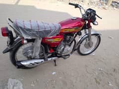 United us 125 CG please contact WhatsApp 0325,4981924