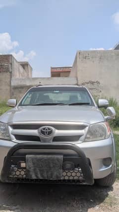 Toyota Hilux double cabin 4*4