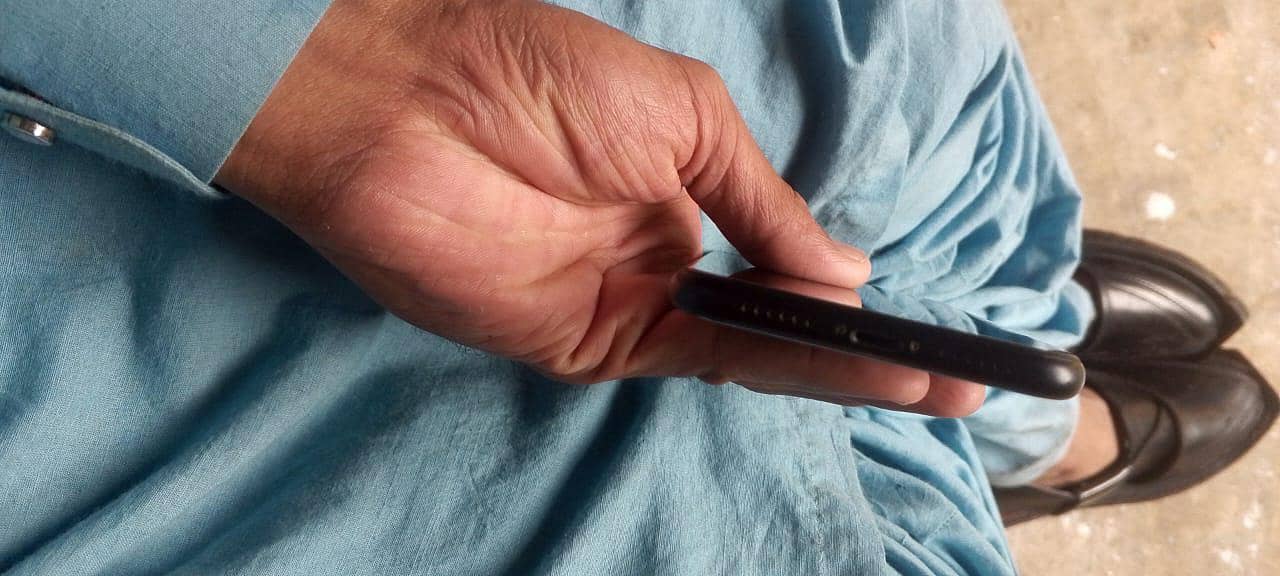 iphone XR non PTA exchange possible 4