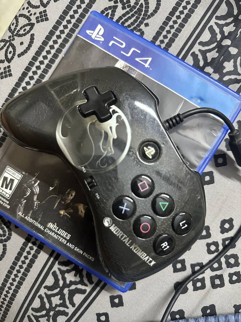 Mortal combat XL with its own controller 0