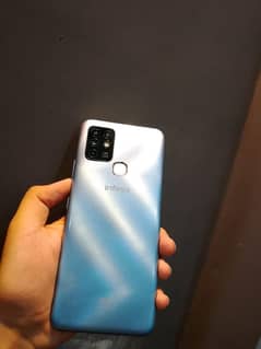Infinix hot 10 for with box or charger memory 6 / 128 munasib rate