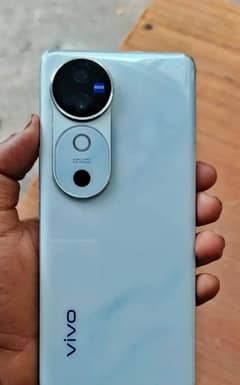 vivo v40