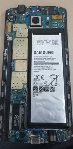 Samsung Galaxy Note 5 board in ok condition