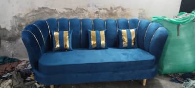Luxury sofa set 06 seater  3+2+1