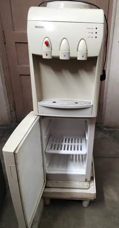 Orient water dispenser