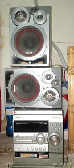 JAPANESE AIWA 3 WAY 4 DRIVER BASS REFLEX SOUND SYSTEM
