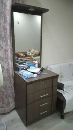dressing table