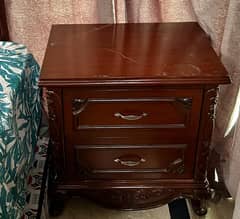 Sheasham king size bed for urgent sale