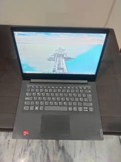 Lenovo V14 Ryzen 20GB RAM 256GB NVMe 4GB Graphic 4K Display 14" LED