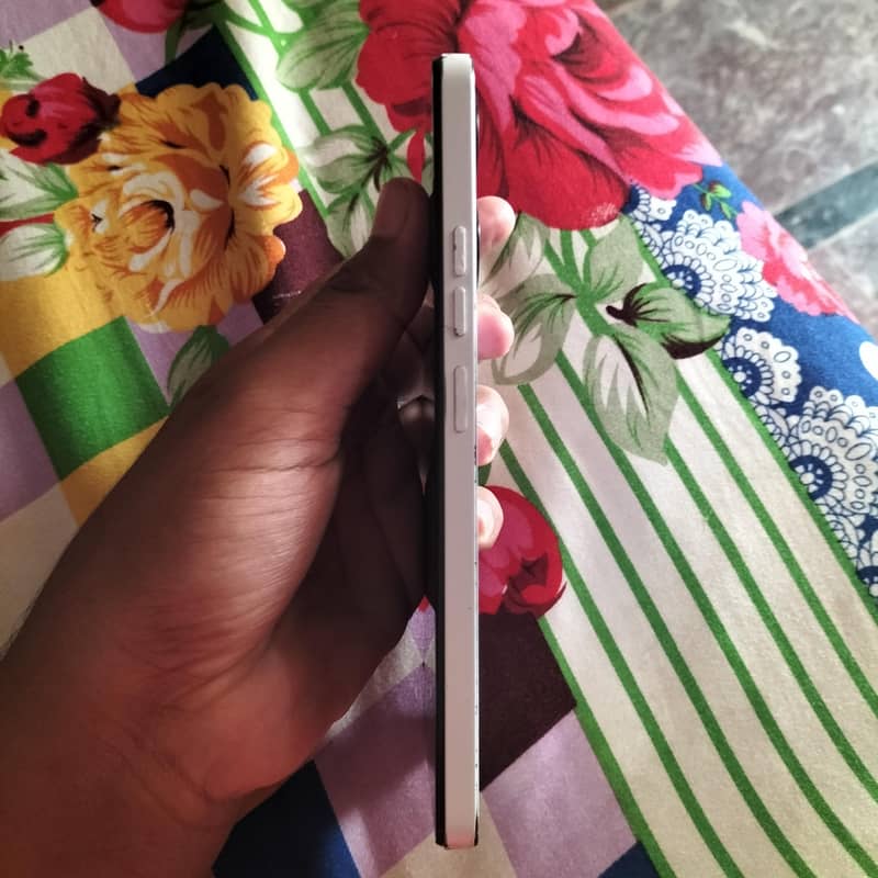 Techno spark 10 pro broken 3