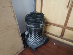 Vacuum cleaner.
