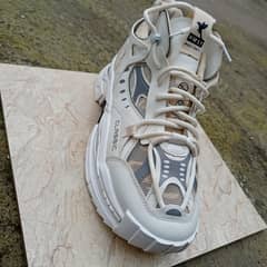 RM 11 classy chunky sneakers