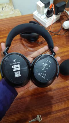 Sennheiser MOMENTUM 4 Wireless
