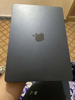 Macbook Air M3 8/256