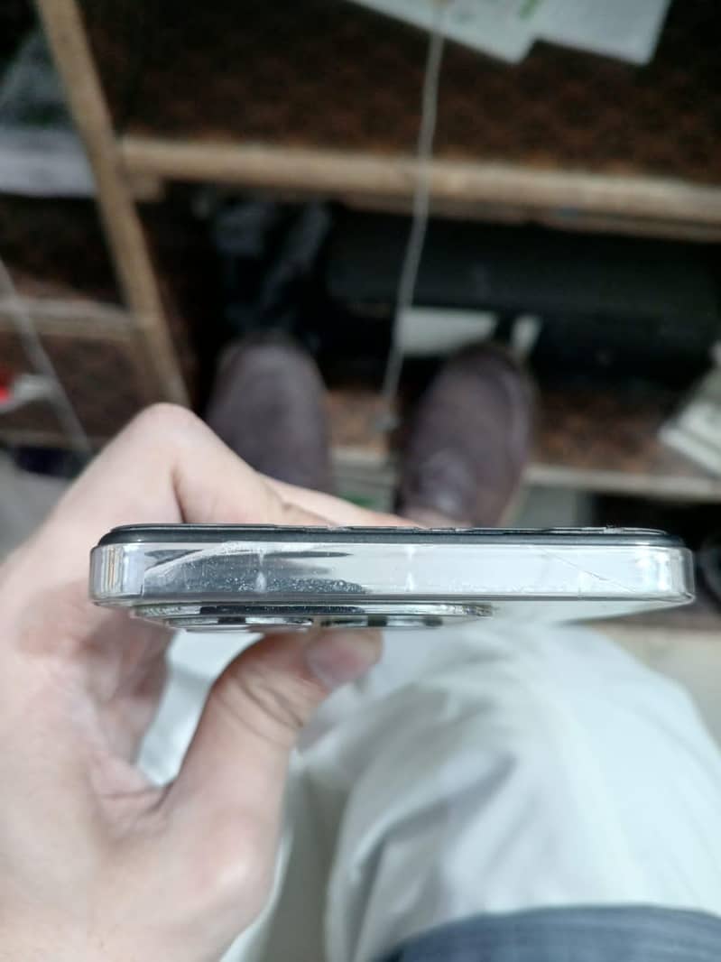 use mobile in warranti  condition 10\10 5