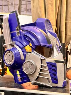 Transformers Optimus Prime (Limited Edition)Helmet  exchange possible