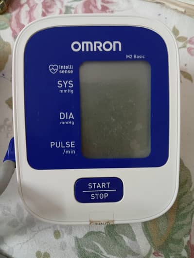 OMRON  BLOOD PRESSURE MONITOR FOR SALE DIGITAL