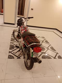 Honda 125 picture