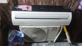 Dawlance 1.5 ton DC inverter heat and cool