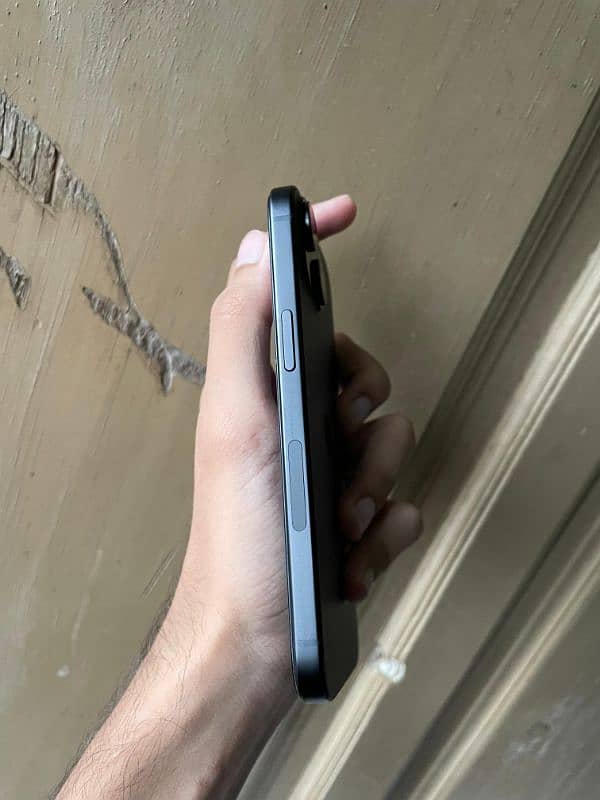 iPhone 15 with box (exchange possible) 4