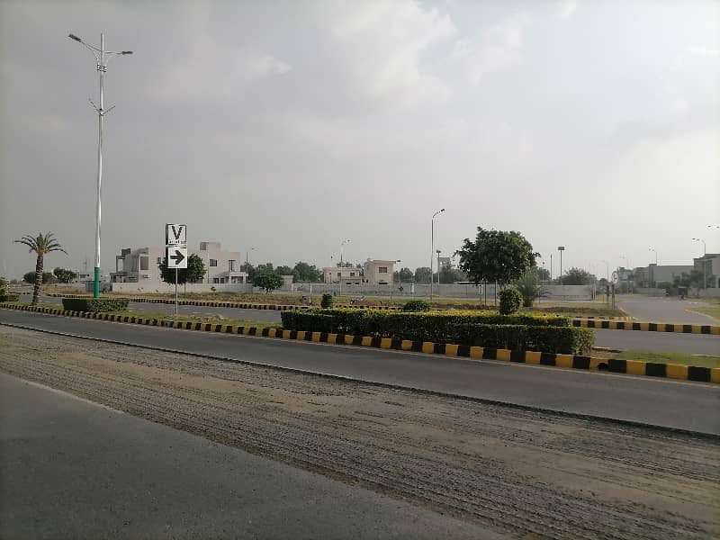 Residential Plot In DHA Phase 8 - Block U Sized 1 Kanal Is Available 4