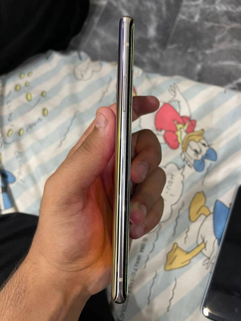 oneplus 8. pta approved neat condition. 4