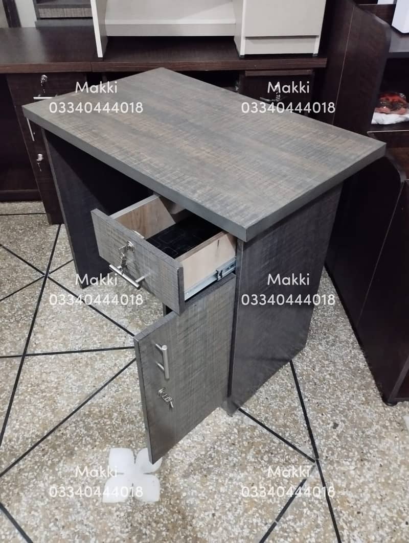 Computer tables/Office tables/Laptop tables/Study tables/Tables 8