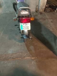 Yamaha 100cc bilkul saf condition me copy letter sab kuch available he