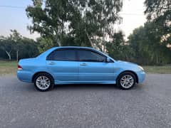 Mitsubishi Lancer 2005.